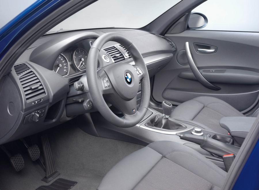  BMW 1-Series 5-Door 2005 года  (фото 71 из 187)